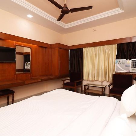 สปอต ออน 37002 โฮเทล นาฏราช Hotel บิลาสปูร์ ภายนอก รูปภาพ