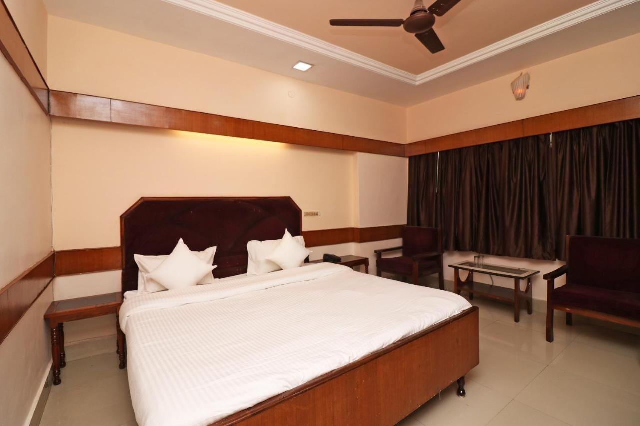 สปอต ออน 37002 โฮเทล นาฏราช Hotel บิลาสปูร์ ภายนอก รูปภาพ