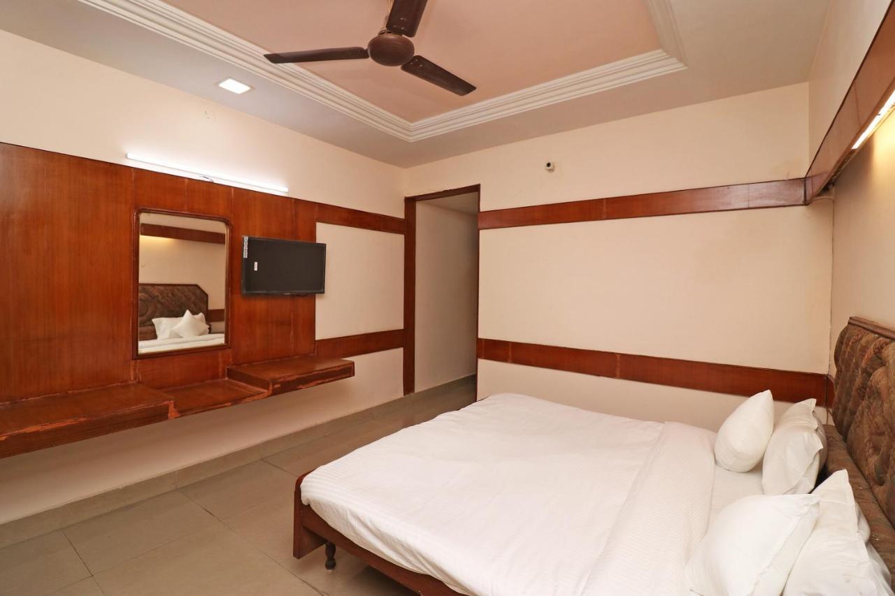 สปอต ออน 37002 โฮเทล นาฏราช Hotel บิลาสปูร์ ภายนอก รูปภาพ